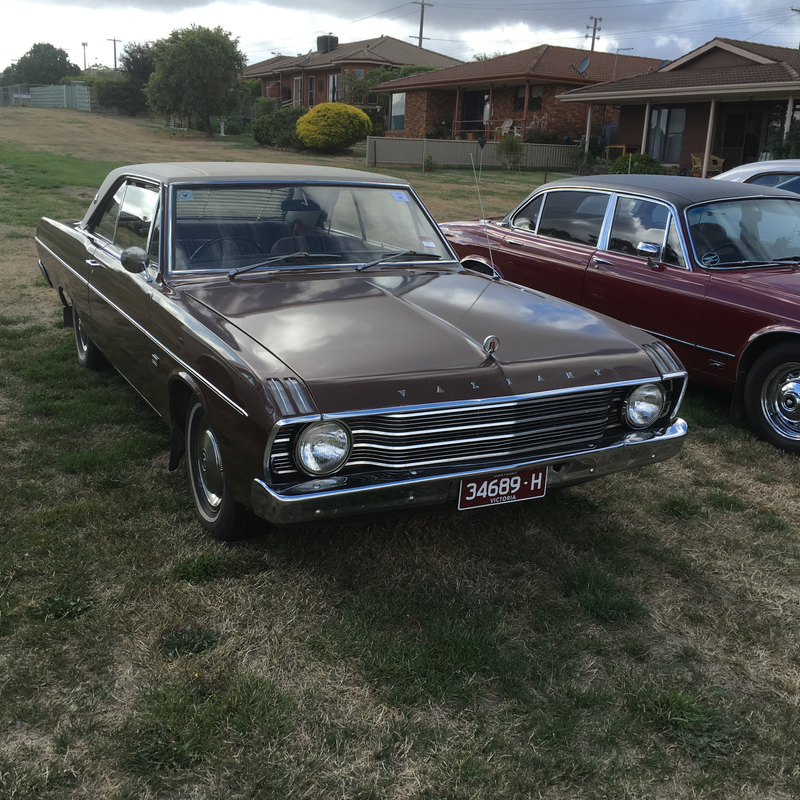 Chrysler Valiant